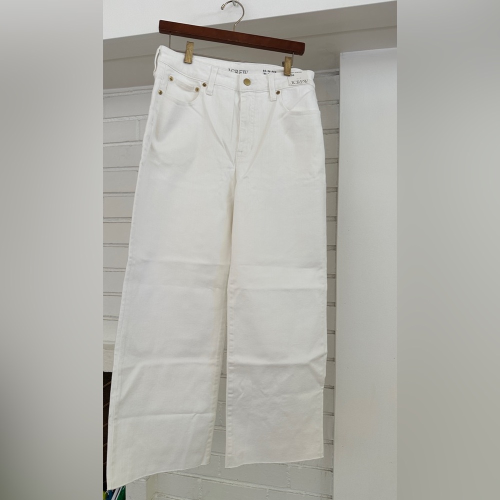 NWT! J. Crew Women's white curvy slim fit wide leg Jeans size 30